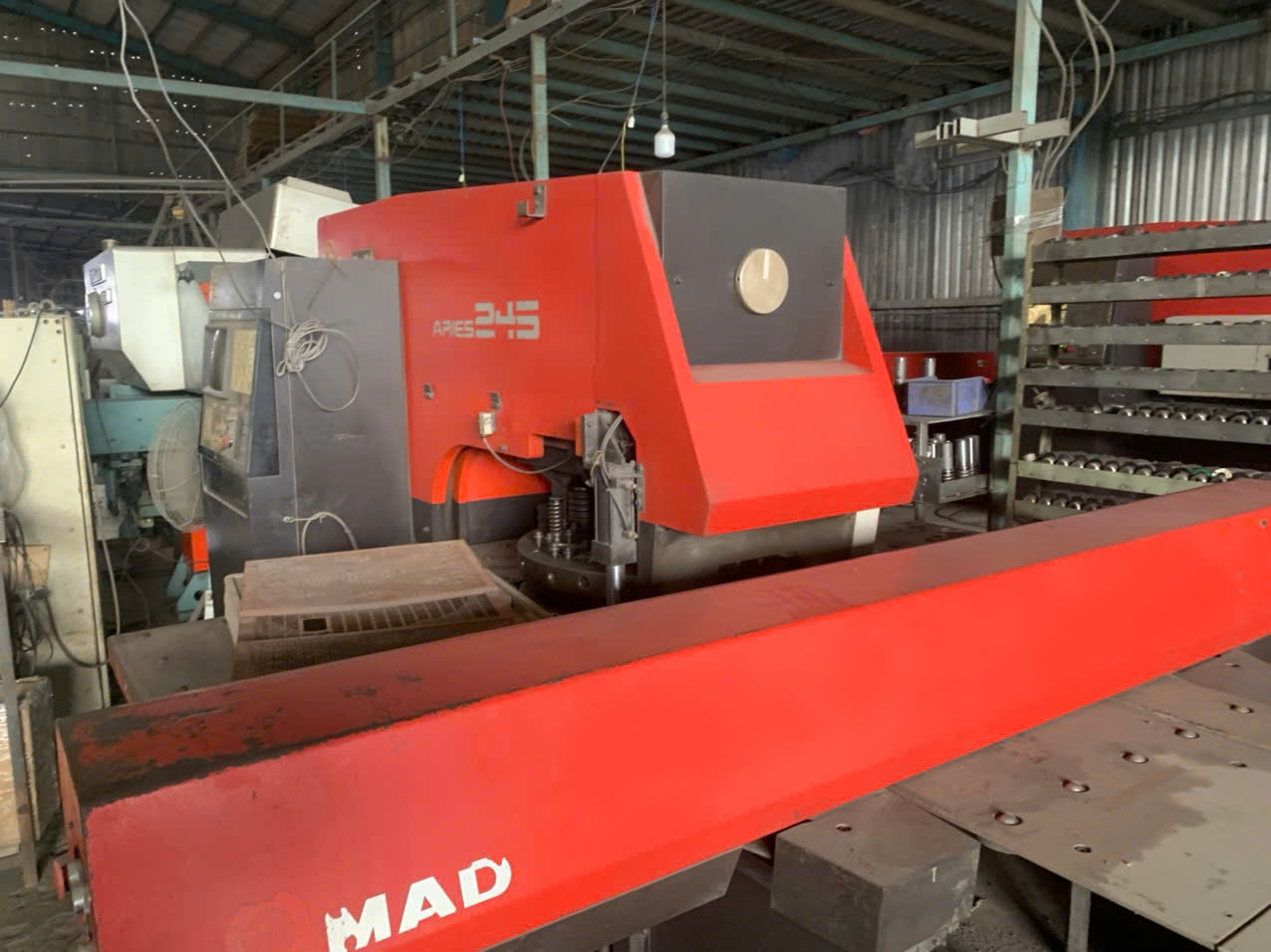 Punching machine 3.jpg